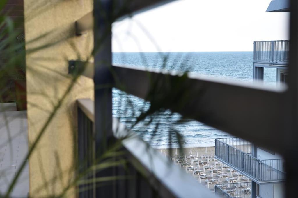 Piazza Nember Attico Con Vista Mare Apartment Lido di Jesolo Ngoại thất bức ảnh